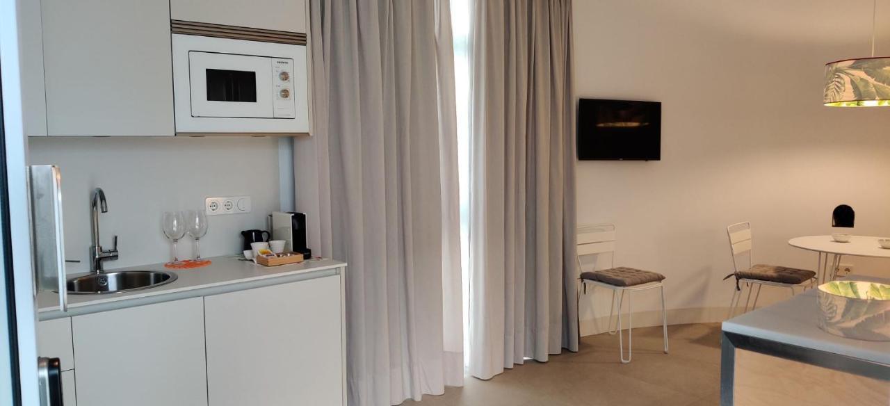 Apartamentos Y Estudios Centricos Conil Home Suite Кониль-де-ла-Фронтера Экстерьер фото