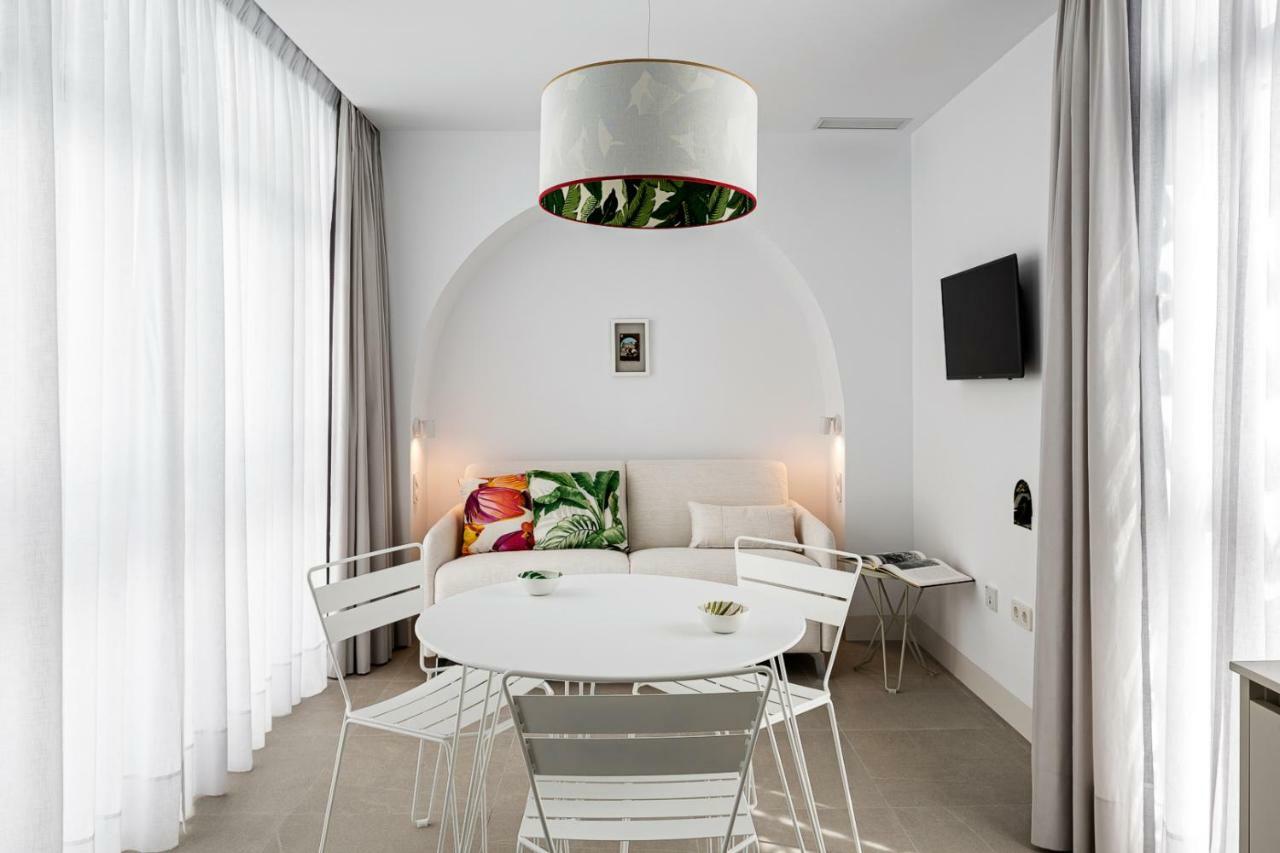 Apartamentos Y Estudios Centricos Conil Home Suite Кониль-де-ла-Фронтера Экстерьер фото