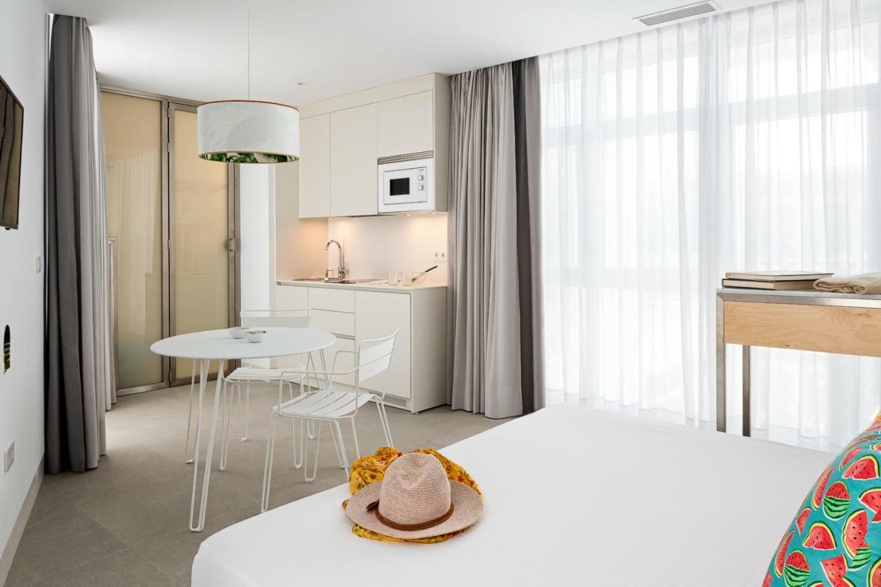 Apartamentos Y Estudios Centricos Conil Home Suite Кониль-де-ла-Фронтера Экстерьер фото