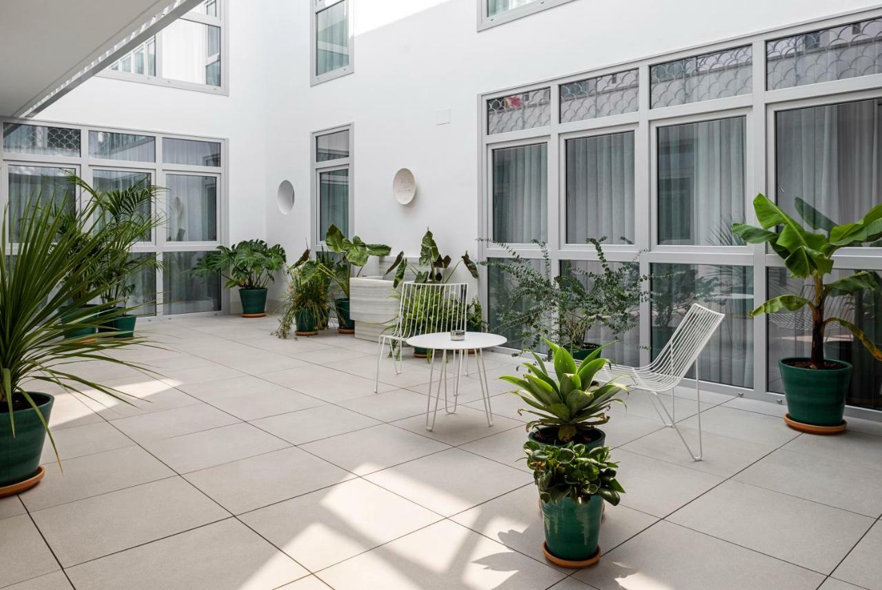Apartamentos Y Estudios Centricos Conil Home Suite Кониль-де-ла-Фронтера Экстерьер фото
